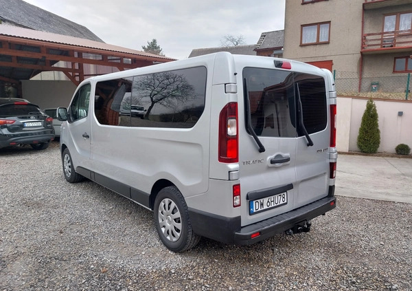 Renault Trafic cena 66900 przebieg: 262000, rok produkcji 2016 z Wolbrom małe 529